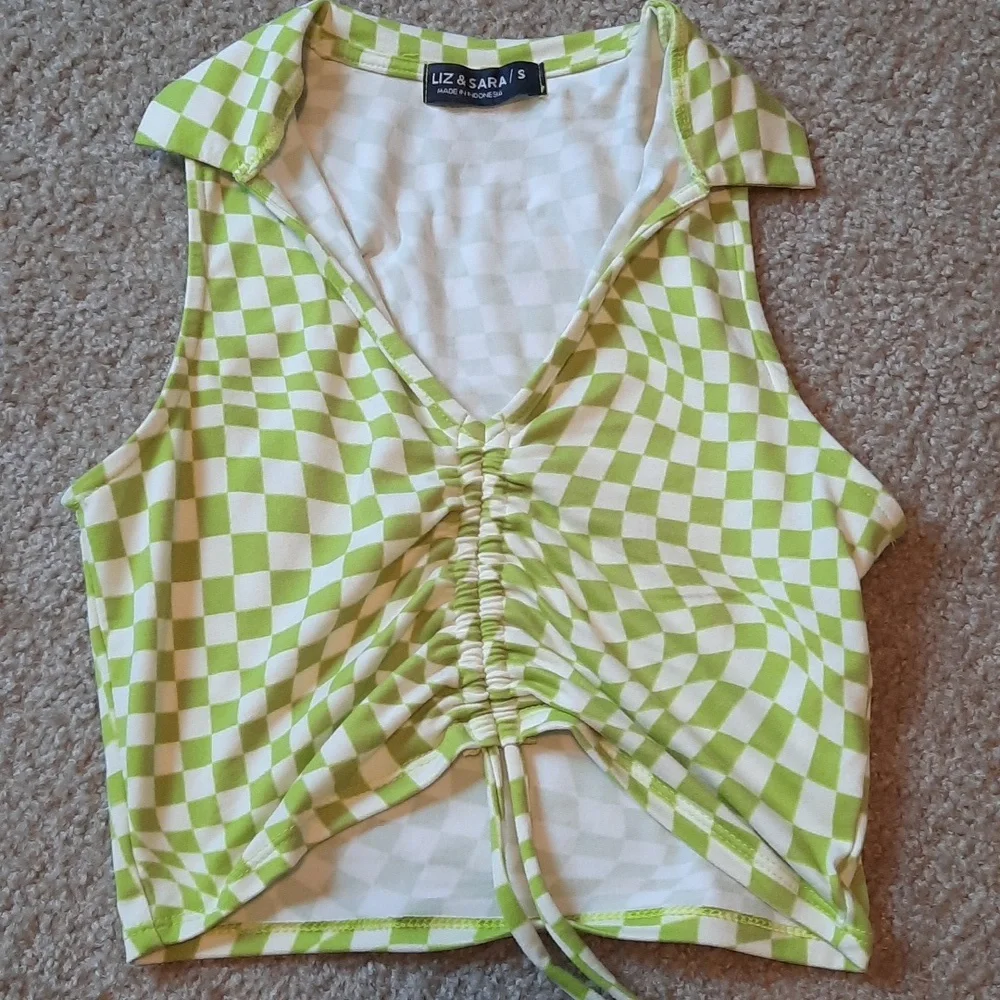 Liz & Sara 70s aesthetic crop - Picture 3 of 6